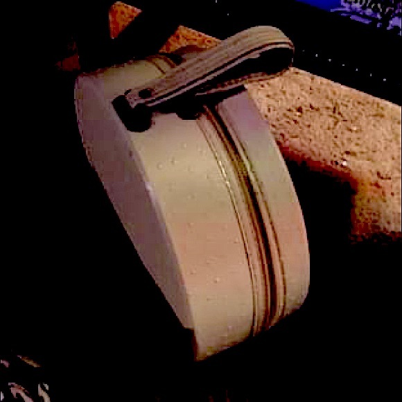 Faux Ostrich Train Case, Vintage - Picture 2 of 3